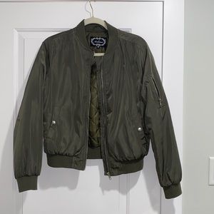 Boohoo army green bomber jacket size M